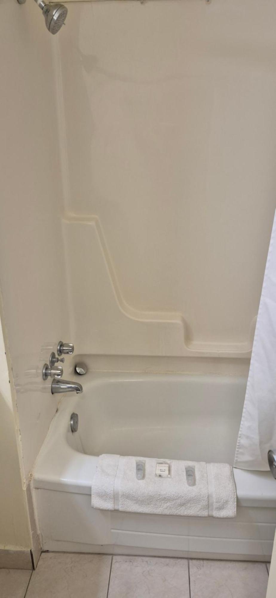 Deluxe King Rooms with Microwave